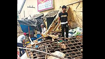 Jamshedpur: All 50 hawkers near Tatanagar station back within 24 hours of eviction