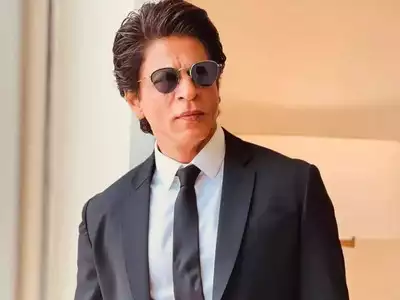 Shah Rukh Khan stopped by customs officials at Mumbai airport, made to pay Rs 6.83 lakh penalty for carrying expensive watches