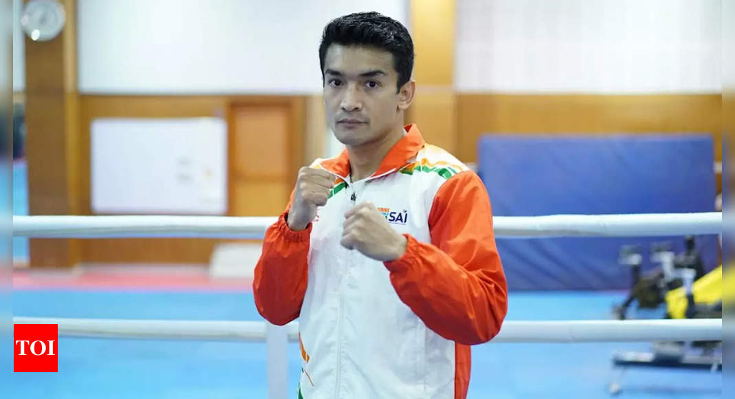 Asian Boxing: Thapa signs off with silver after sustaining injury