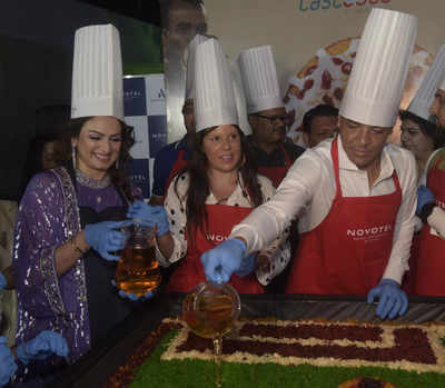 Kolkata ushers in festive cheer with cake-mixing ceremonies