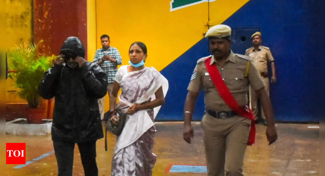 Nalini, five other Rajiv case convicts walk free