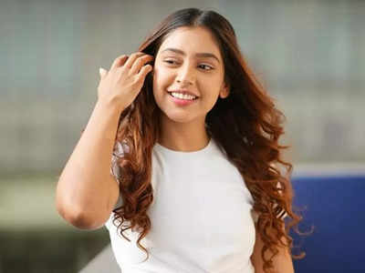 Jhalak Dikhhla Jaa 10 contestant Niti Taylor shares a video from her rehearsals; says “Only a person knows what one is doing to get to the top”