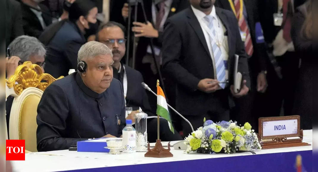 Vice President Jagdeep Dhankhar Participates In 17th East Asia Summit ...