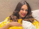 Bipasha Basu and Karan Singh Grover welcome baby girl, announce birth of their first child with this picture