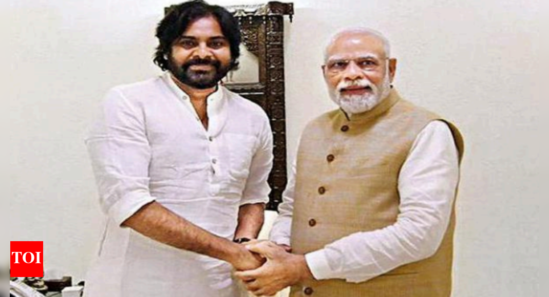 Pawan: Visakhapatnam: Prime Minister Narendra Modi-Pawan meet raises ...