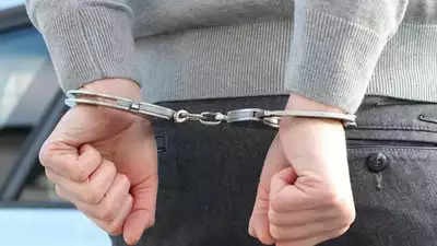 CBI arrests two CGST officials in Gujarat for demanding Rs 75,000 bribe