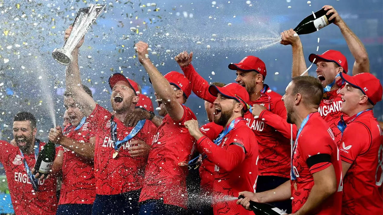 England's title defense in trouble at Cricket World Cup after