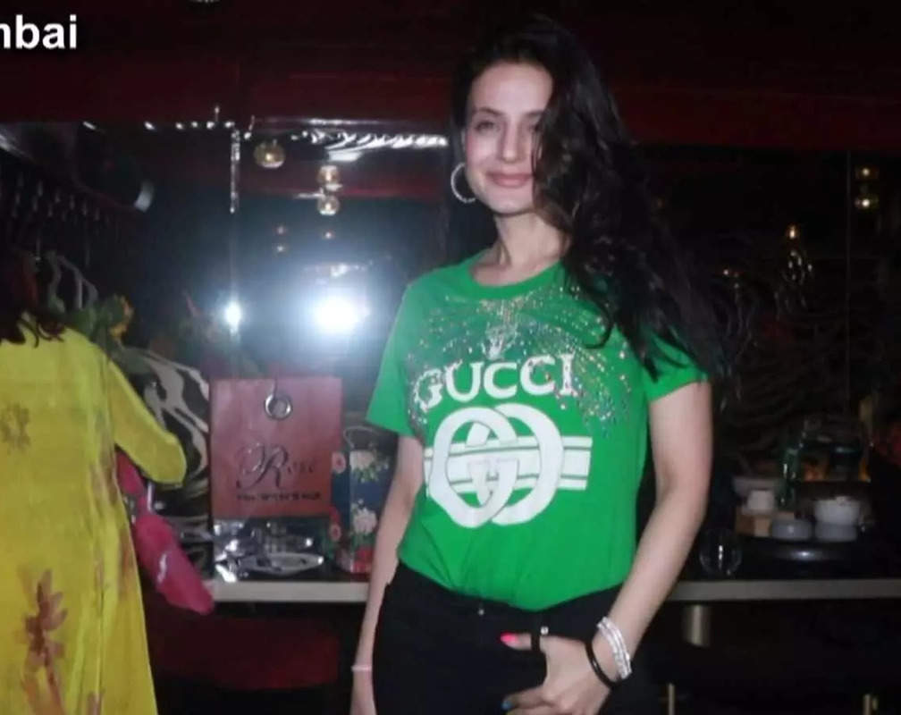 
Ameesha Patel oozes grace in her casual yet stylish look, actress dons a green tee pairing it with black jeans and hoop earrings
