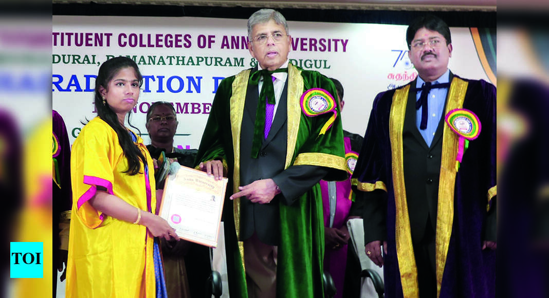 Madurai 487 Students From Au Colleges Get Degree Certificates