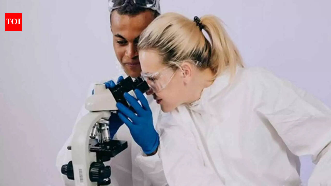 Researchers find why cancer cells require proteins, copper