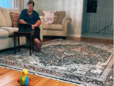 Viral! Women plays haunted ghost prank on mom