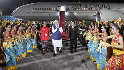 PM Modi arrives in Indonesia for G20 summit, receives traditional welcome