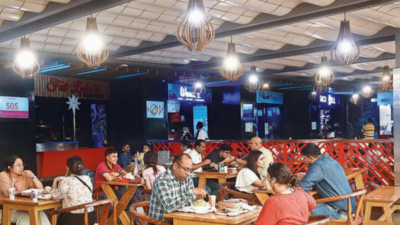 Delhi restaurants can now serve food in open spaces