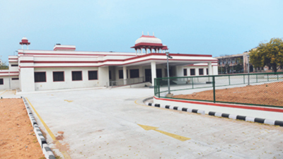 University of Rajasthan students do hawan to seek library opening