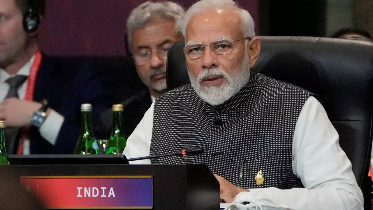 At G20 summit, PM Modi calls for dialogue and diplomatic solution to  Ukraine war: Key points | India News - Times of India