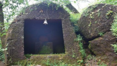 Goa: Shaivite cave found in Sacorda village