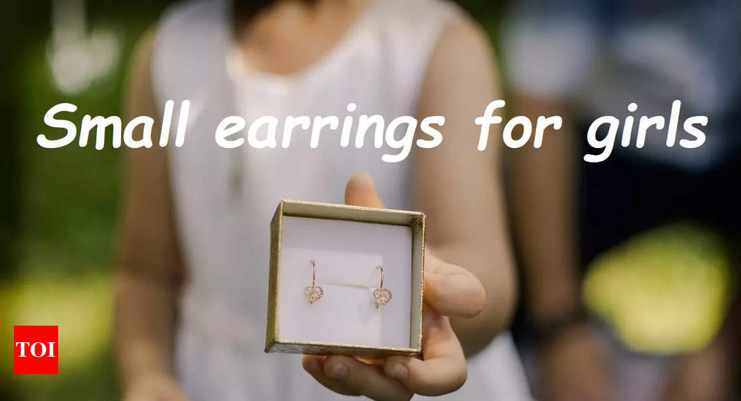 Buy AD designed small earrings at Amazon.in-vietvuevent.vn