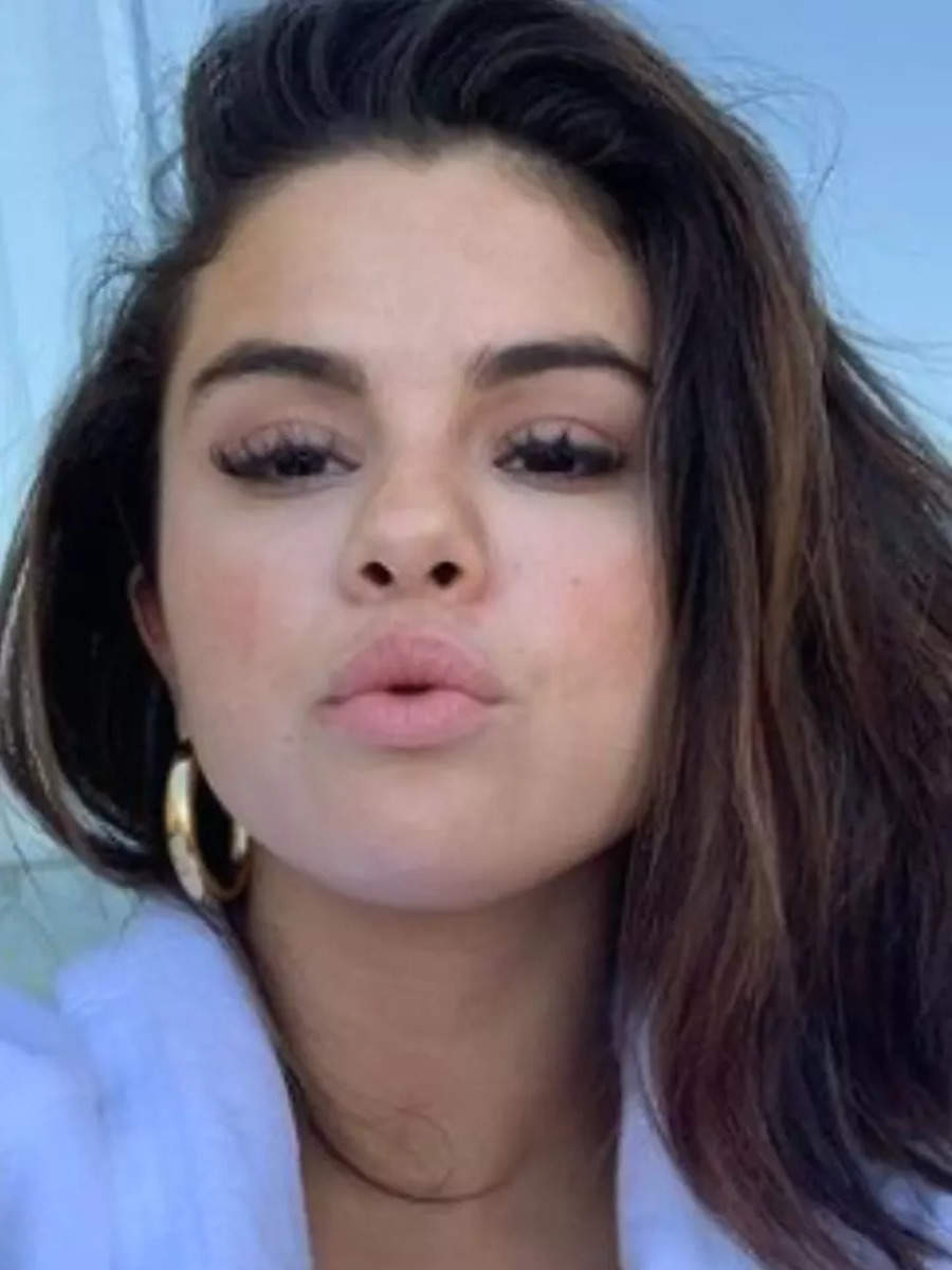 Selena Gomez's book recommendations | Times of India