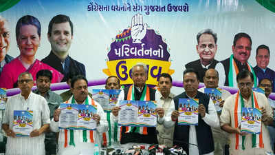2022 Gujarat elections: Kharge, Sonia, Rahul among Congress's 40 star campaigners