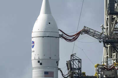 Artemis program: Nasa's new moon rocket, 50 years after Apollo