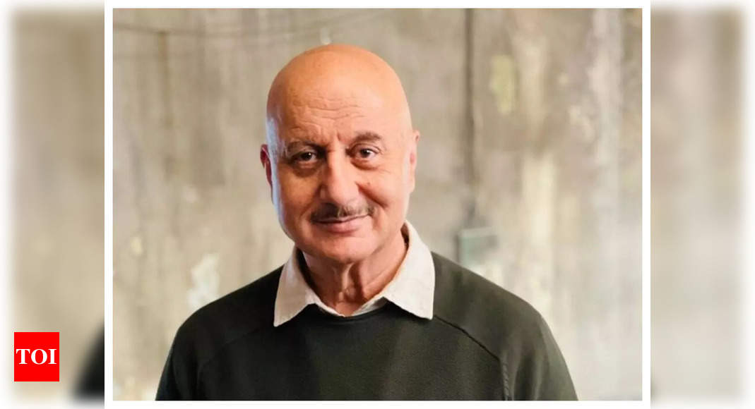 Did you know Anupam Kher almost went bankrupt in 2004 and started from scratch? – Times of India