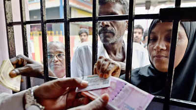 Government: Demonetisation due to big rise in Rs 500/1,000 notes