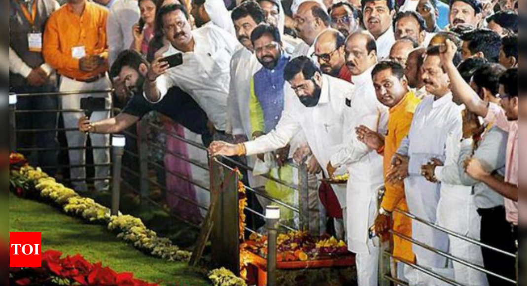 Balasaheb Thackeray Death Anniversary: Maharashtra CM Eknath Shinde ...