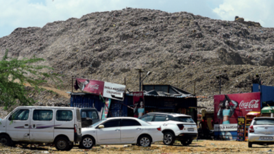 Gurugram: Since NGT rap, garbage hill in Bandhwari has grown, relief only in February