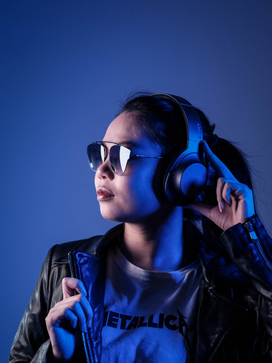 Headphones leading to hearing loss in teenagers Study Times Now