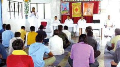 Kaushambi jail inmates take part in meditation programme
