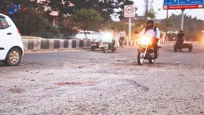 Ludhiana: Shortage of raw material halts Gill Road construction work