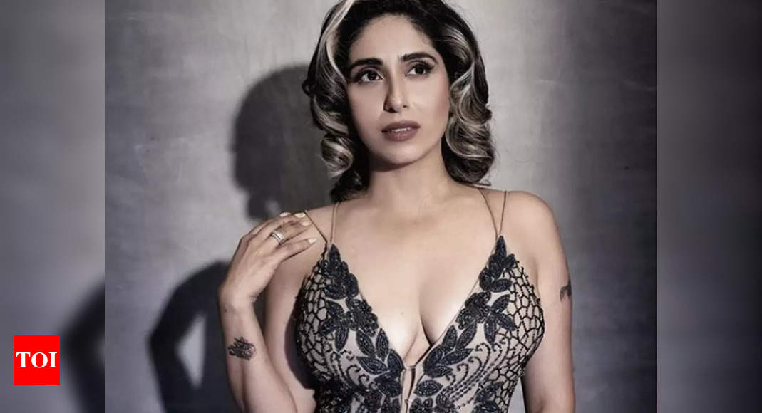 Neha Bhasin: I am planning to party like a rockstar on my birthday – Times of India