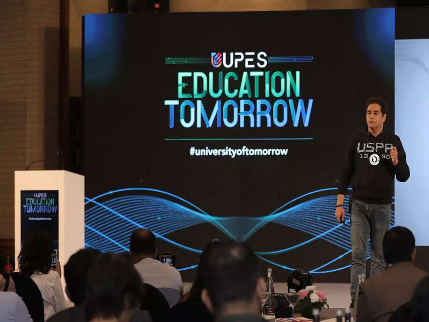 UPES brings together industry stalwarts to deliberate on the future of education