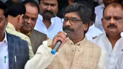 Jharkhand CM Hemant Soren appears before ED, questions agency's claim of Rs 1,000 crore mining scam