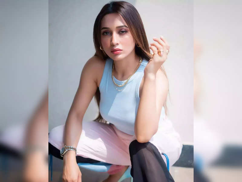 When Mimi Chakraborty gave the classiest reply to trolls!
