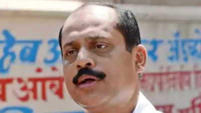 Mumbai: PMLA court grants bail to Sachin Waze in money laundering case