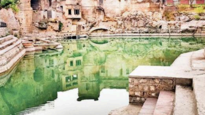 Hindus ask Pak govt to restore water supply to holy Katas Raj pond