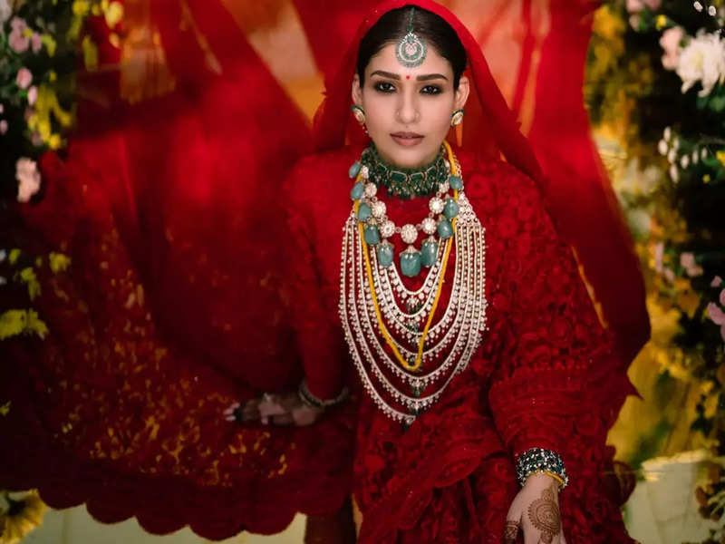 You cannot miss THIS unseen picture of Nayanthara from her wedding day!