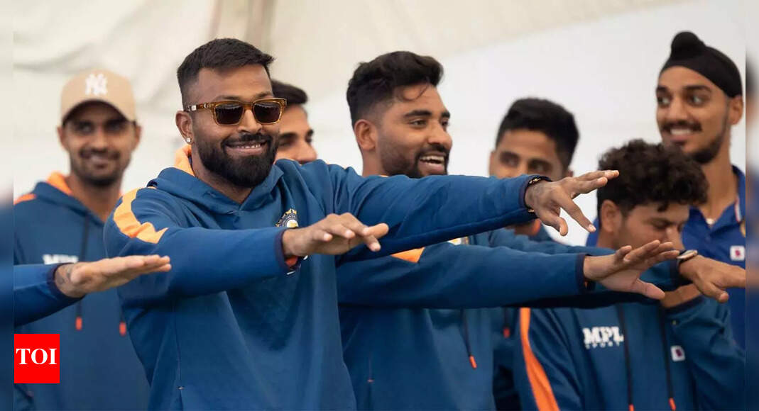 India vs New Zealand: Indian team receives traditional Maori welcome in Mount Maunganui | Cricket News – Times of India