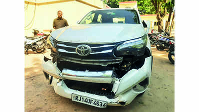SUV crashes into secretariat gate