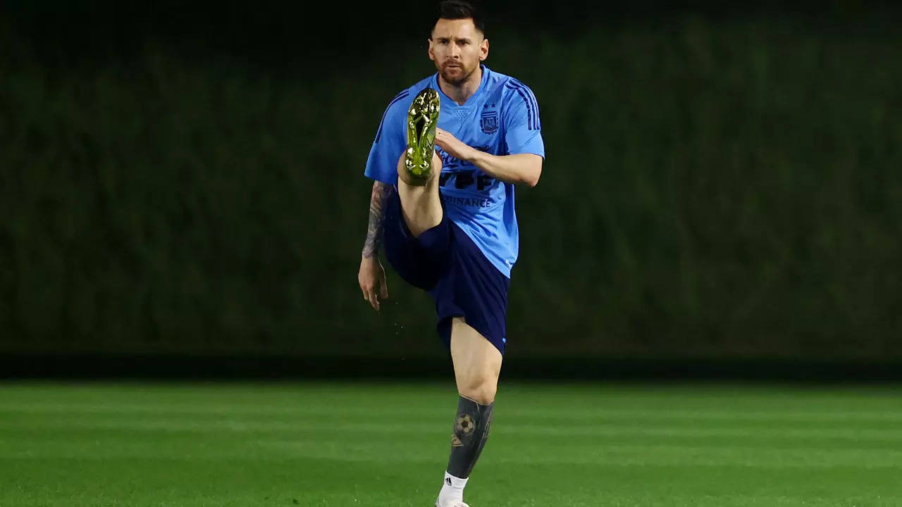 FIFA World Cup 2022: Lionel Messi does light training away from