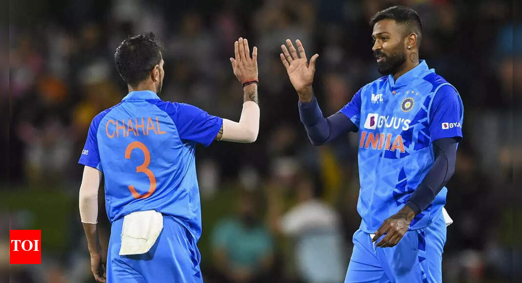 2nd T20I LIVE: Bhuvneshwar Kumar strikes, Finn Allen departs for a duck