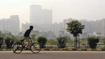 Air stays 'poor' in Noida & Ghaziabad, may deteriorate today