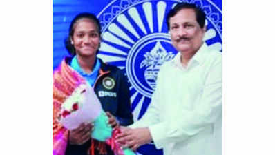 Vizag’s Shabnam in India U-19 team