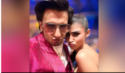 Mouni Roy shares goofy pic with Ranveer Singh, calls him her 'favourite'