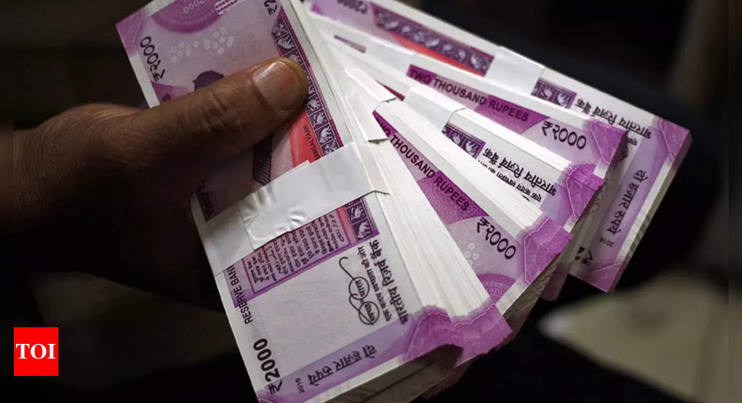Rupee Against Dollar: Rupee falls 12 paise to 81.86 against US dollar in early trade | India Business News – Times of India