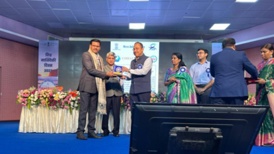 Chhattisgarh bags 'Best Inland State' and 'Best Proprietary Firm' national awards in field of fish rearing