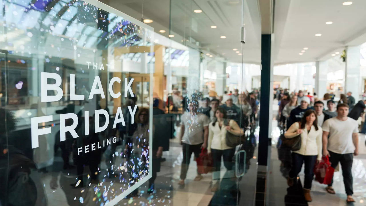 SPAIN-SHOPPING-BLACK FRIDAY