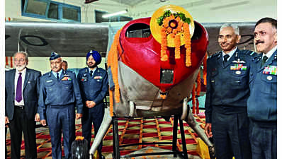 IAF heritage centre receives vintage aircraft