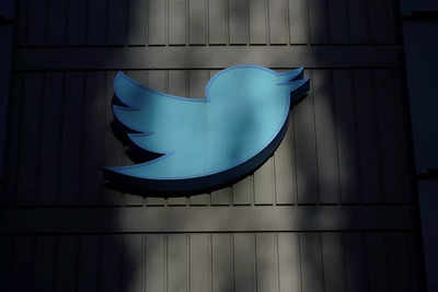 Twitter puts its Blue Verified accounts plan on hold, here’s why